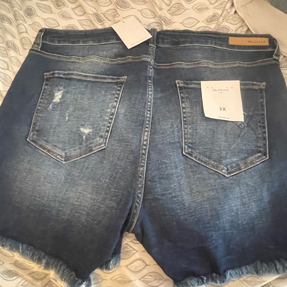 Plus size jeans shorts
